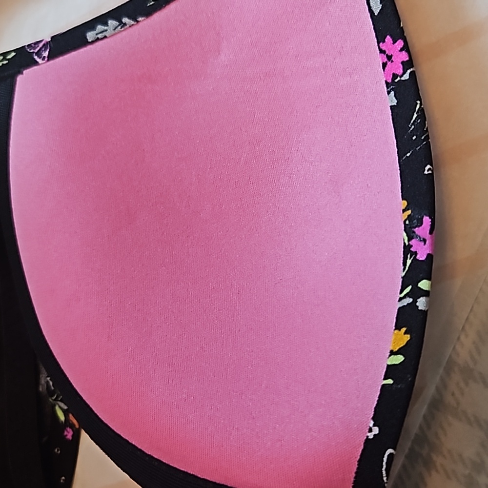 PINK  Victoria Secret bra - Picture 9 of 10